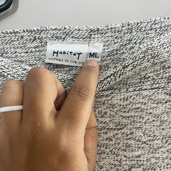 Habitat Knit White and‎ Grey Sweater Size ML - Picture 2 of 4